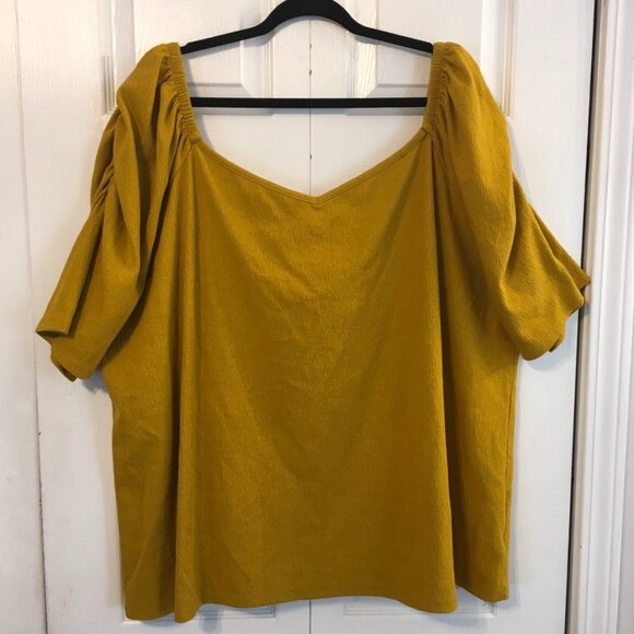 Ava & Viv Elbow Short Sleeve Top - Picture 1 of 6